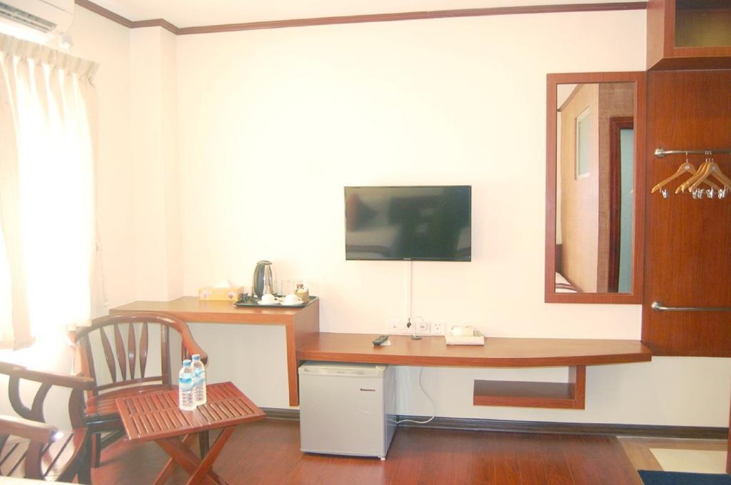 Hotel Memory Sittwe Extérieur photo